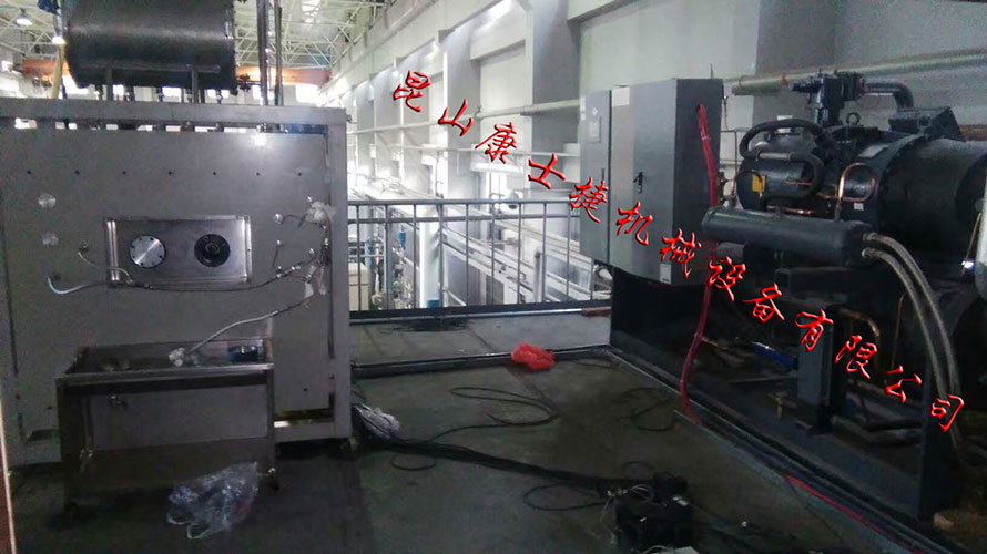 制藥廠低溫螺桿式冷水機(jī)現(xiàn)場(chǎng)