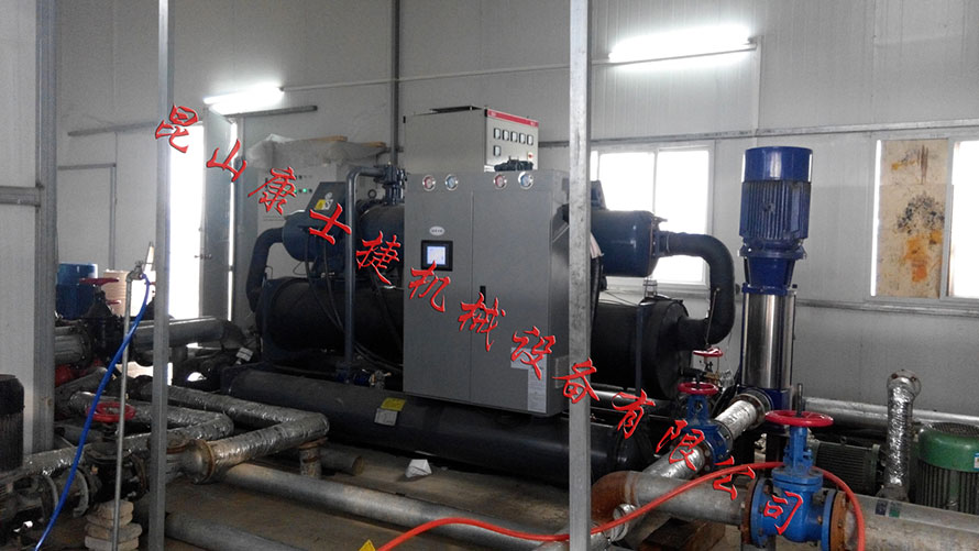 電鍍廠螺桿式冷水機(jī)現(xiàn)場(chǎng)