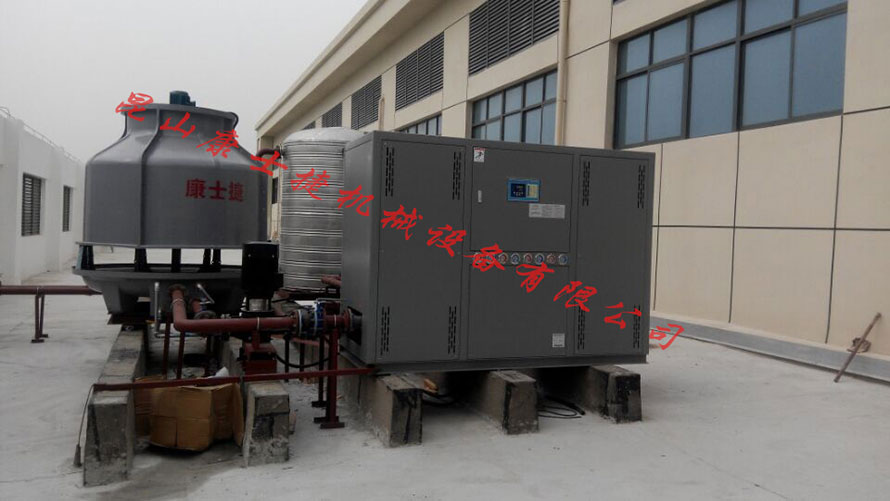 塑料廠水冷式冷水機使用現場